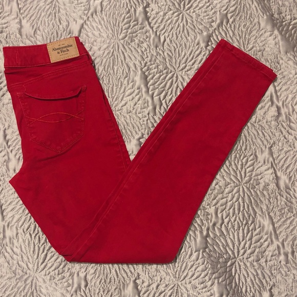 Red Abercrombie and fitch pants - Picture 4 of 5